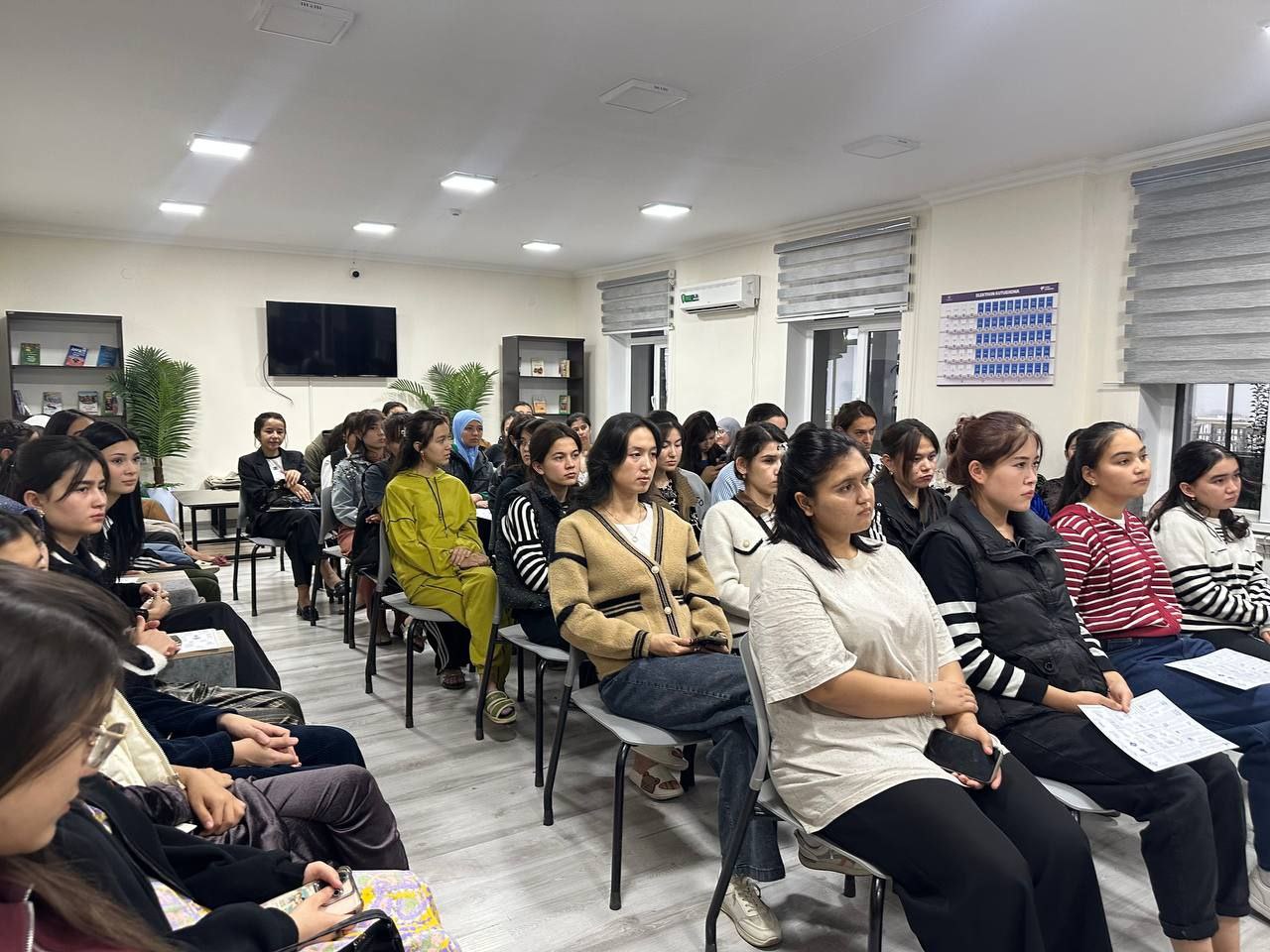 Toshkent arxitektura-qurilish universitetining 1-sonli talabalar turar joyida talaba-qizlar bilan ma’naviy-ma’rifiy uchrashuv o‘tkazildi